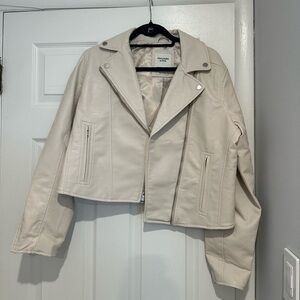 NWT Abercrombie Cream/Off White Leather Moto Jacket